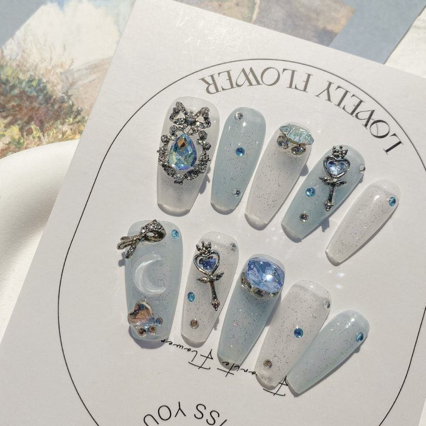 Blue ice press on nails - Image 4