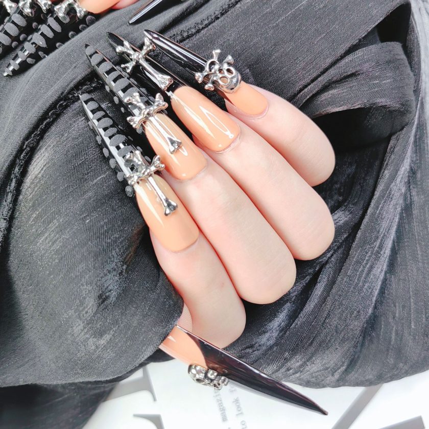 Black metal jewelry high-end press on nails - Image 4