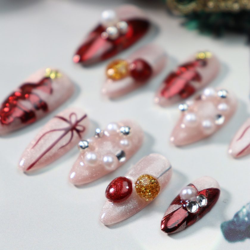 Christmas Style Pearl Press on Nails - Image 3