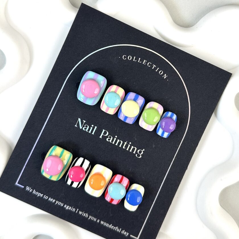 Cartoon Style Color Clash Press on Nails