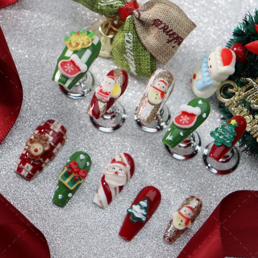 Reindeer, Christmas Tree, and Snowman Press on Nails