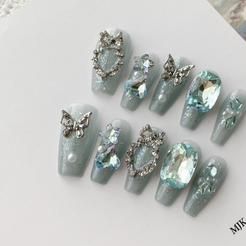 Glacier Butterfly Press on Nails - Image 2