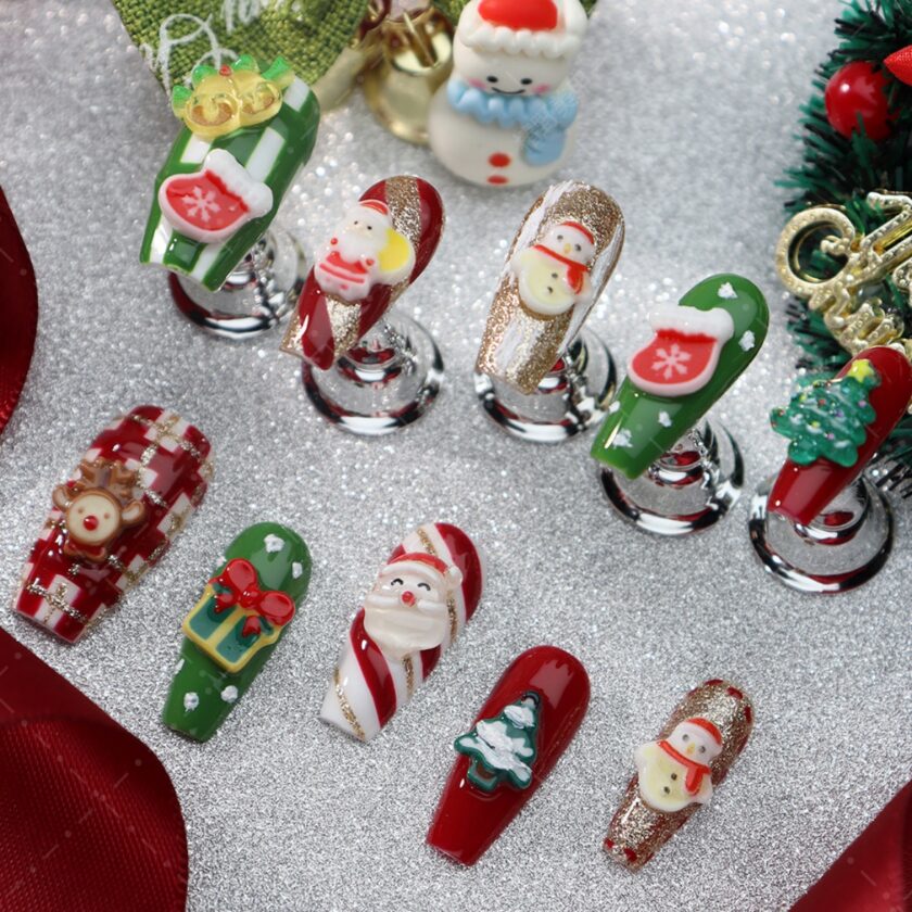 Reindeer, Christmas Tree, and Snowman Press on Nails - Image 3