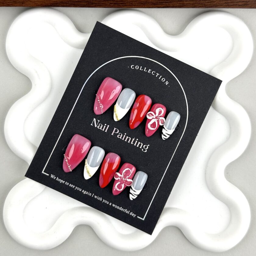 Handcrafted Petal Molding Press on Nails - Image 2